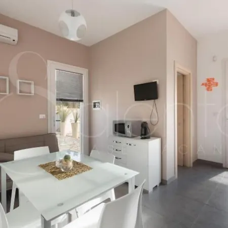 Espada Deluxe Feriehus Torre Lapillo